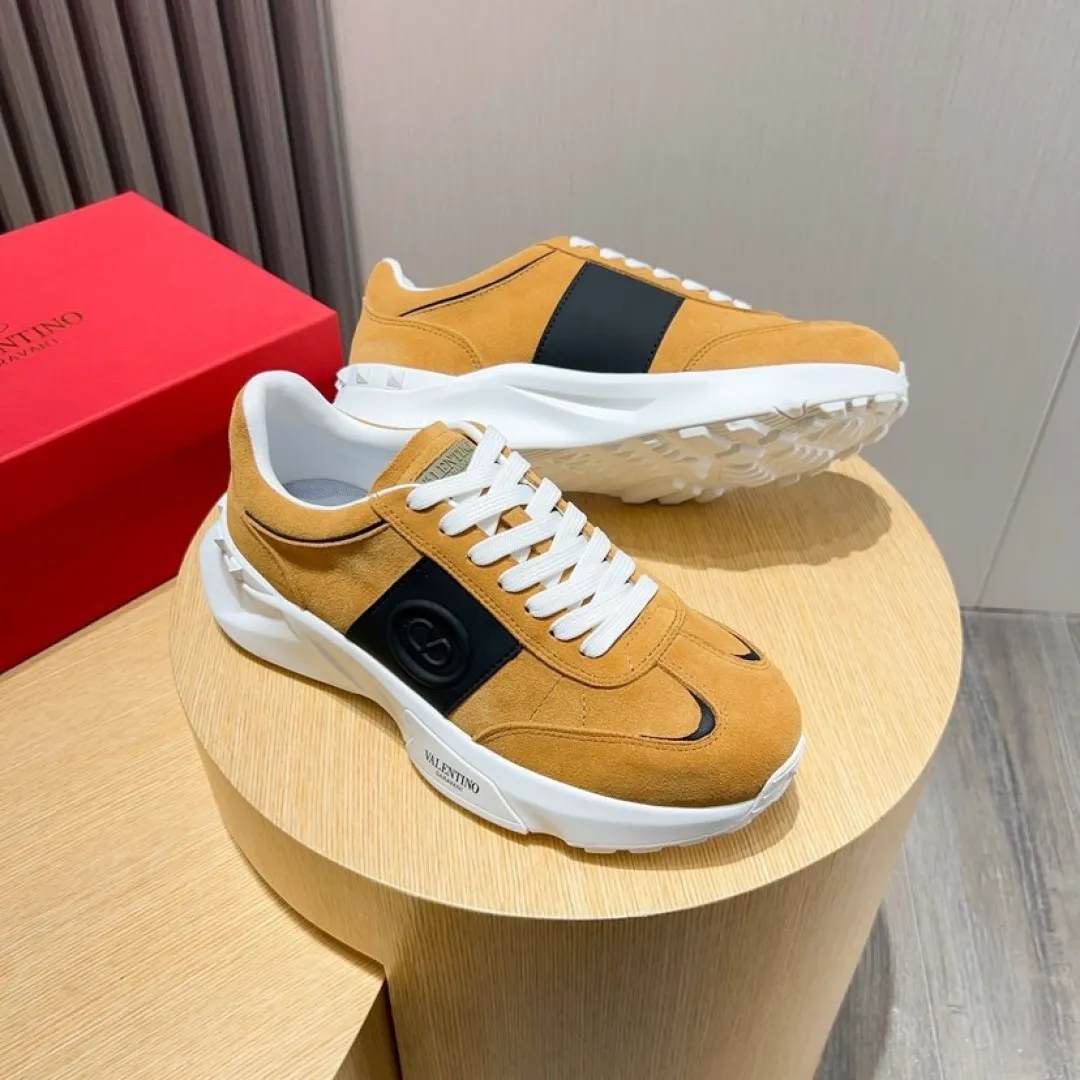 Men's Men's Shoes 💰P520💰[VALENTINO] Huanu Tianlun Fashionable Casual Sports Shoes Original model opening, new models available first! Not high-profile yet avant-garde! Simple, low-key and fashionable, super versatile style, the upper is made of original cowhide, luxurious sheepskin lining craftsmanship, sole: the original sole is specially provided by the original factory and is super comfortable. The version is comfortable on the feet and is so strict on any small area. Size: 38-45 (45 is custom-made and cannot be returned or exchanged)